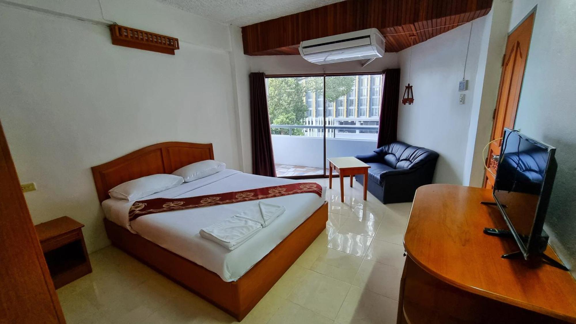 Arcadia Mansion Hotel Pattaya Exterior photo